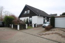 Hauptbild Immobilie zum Wohlfühlen - Zweifamilienhaus in sehr ruhiger Lage -
